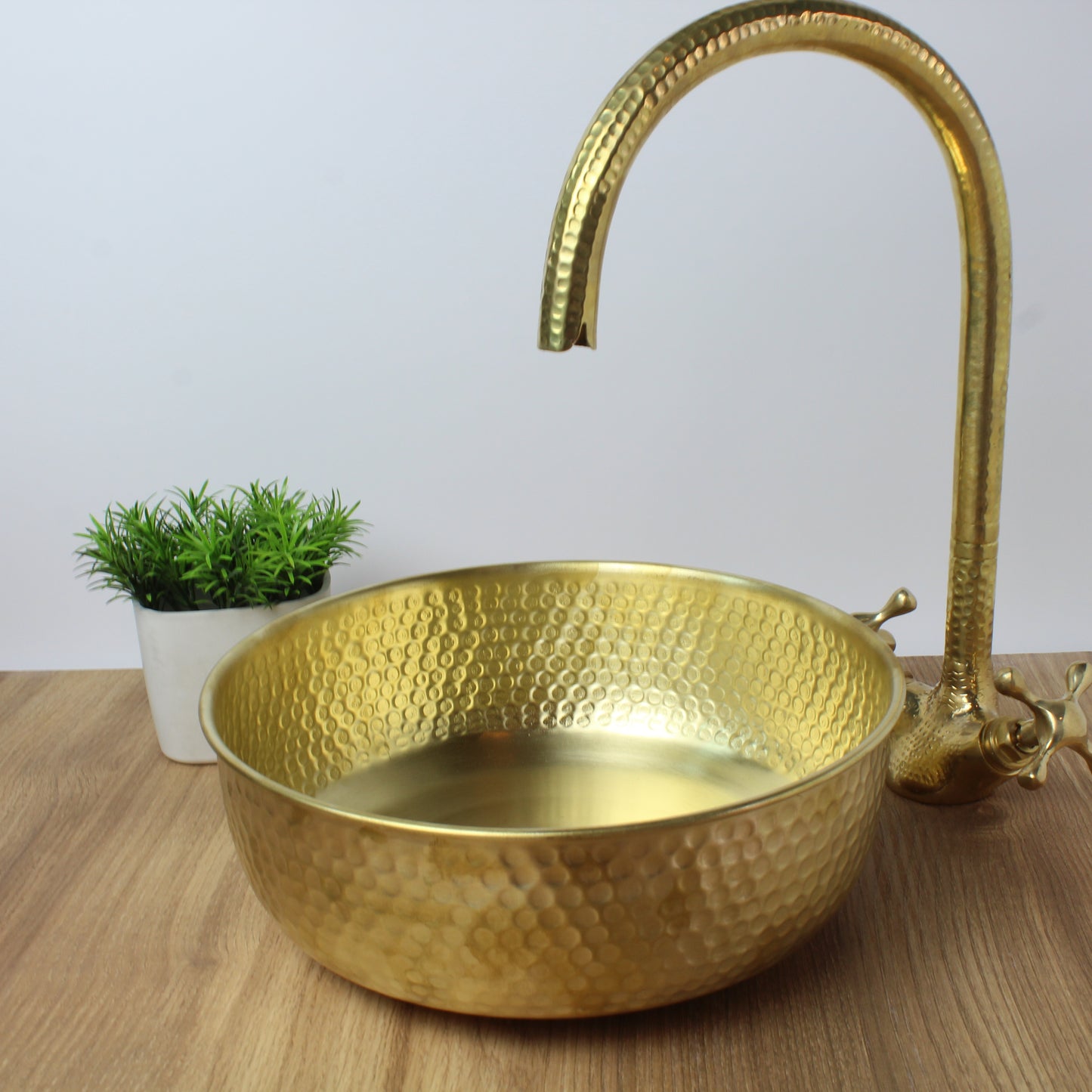 Round Brass Vessel Sink