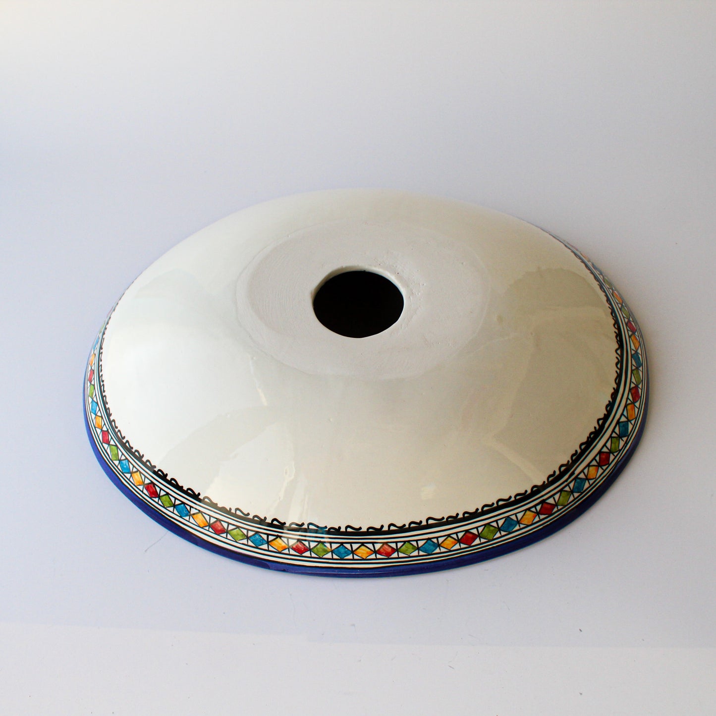 Oval Ceramic Bathroom sink - Turtle Style shape