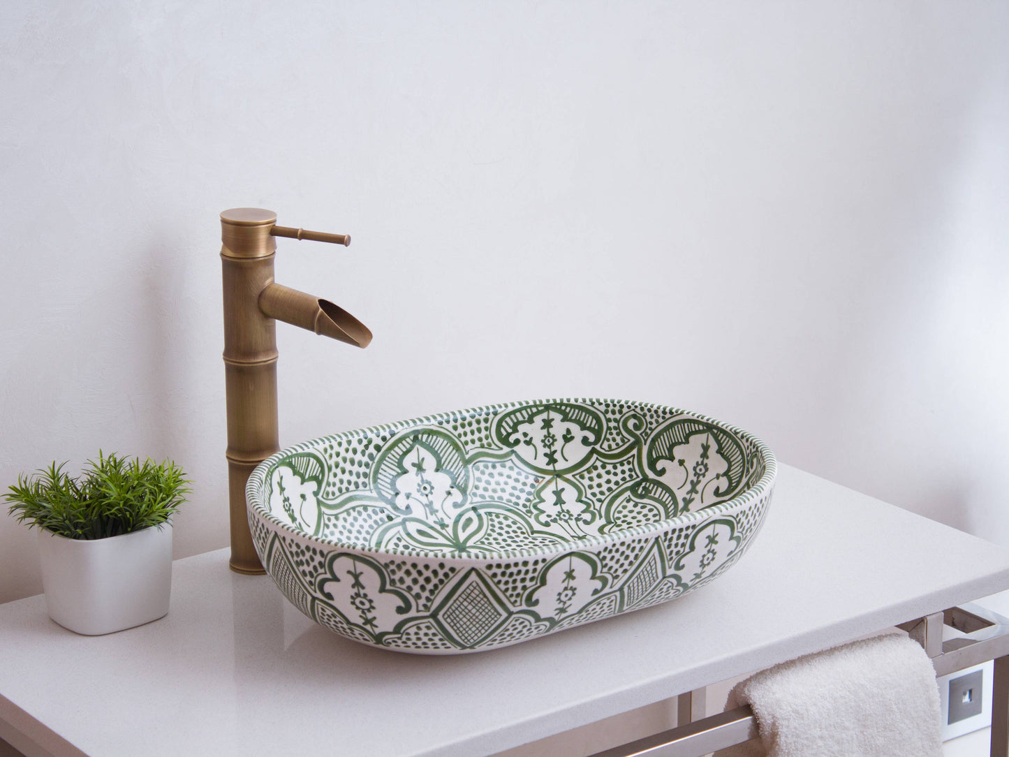 Oval Floral Lattice - Sage