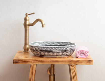 Oval Heritage - Black